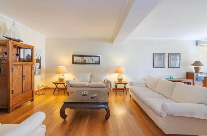 Apartamento Dentro Da Marina De ヴィラモウラ エクステリア 写真